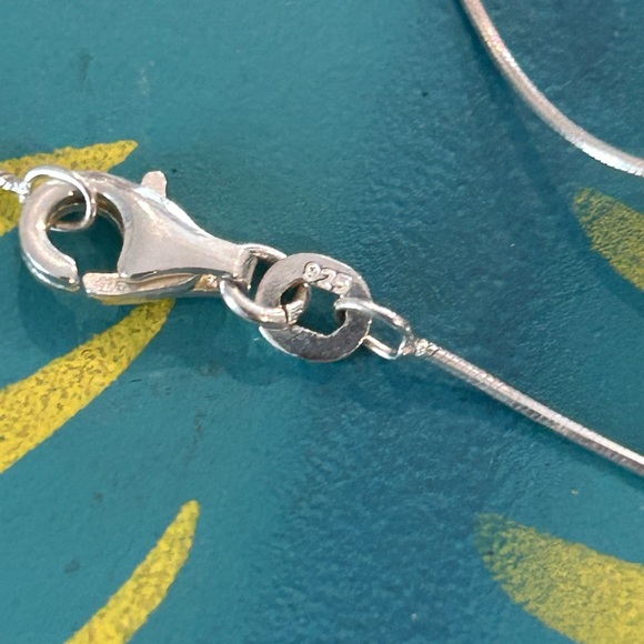 MUST SEE!!! 🩴 BN Silver Flop Flip with Clear Stones - Picture 13 of 14